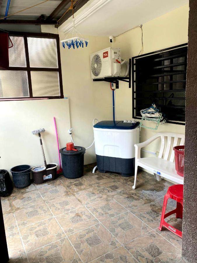 2 Bedroom Townhouse In Bacolod City Bagian luar foto
